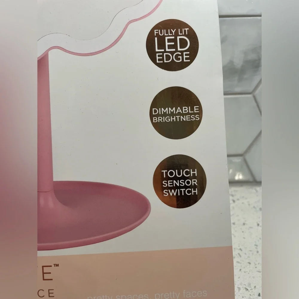 Silhouette Cloud Shaped LED Vanity Mirror Pink Brand New In Box Acessory Tray